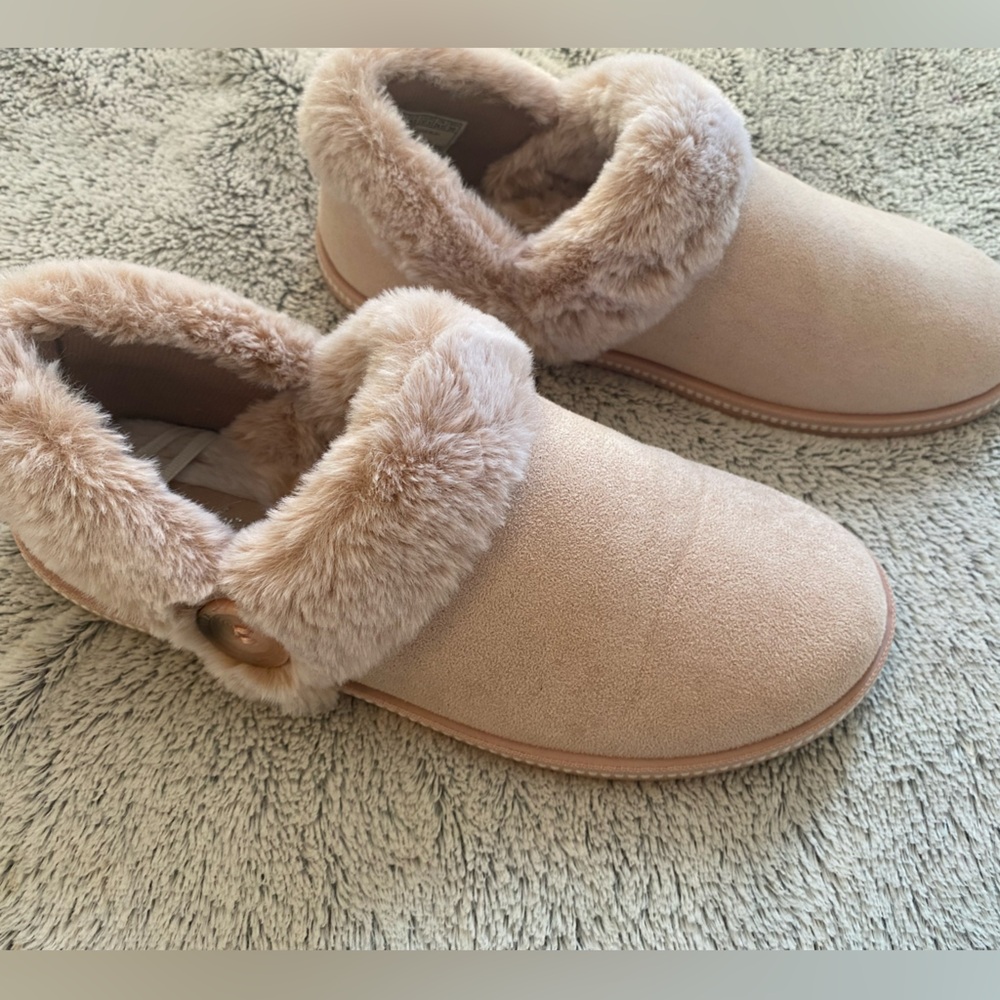 Sketchers Cozy Pink Fur-Lined Women's Slippers